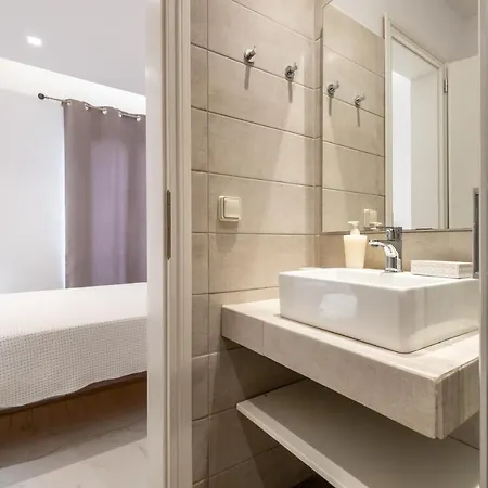 Hh Summer Apartment Logaras